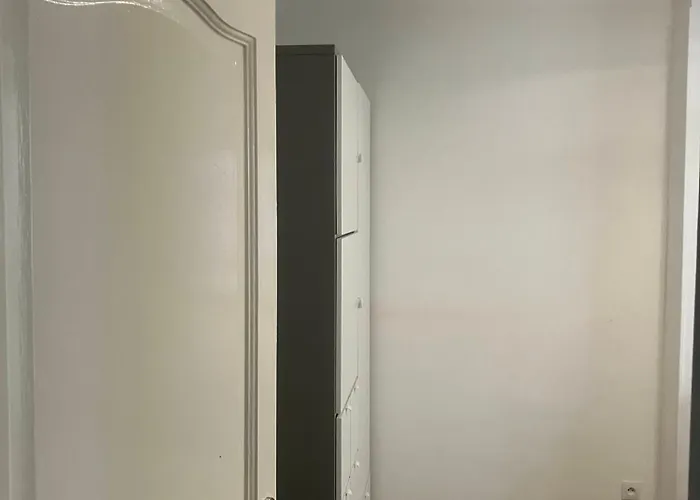 Apartment F2 Montmartre 18 Paris