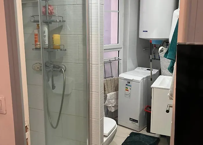 Apartament F2 Montmartre 18 Paryż